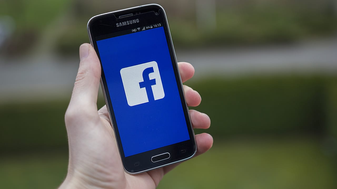 Суд Вьетнама приговорил к 7 годам тюрьмы фермера, критиковавшего власти в Facebook