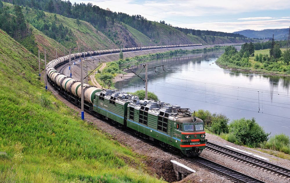 Baza: В Курской области неизвестные подорвали железнодорожное полотно