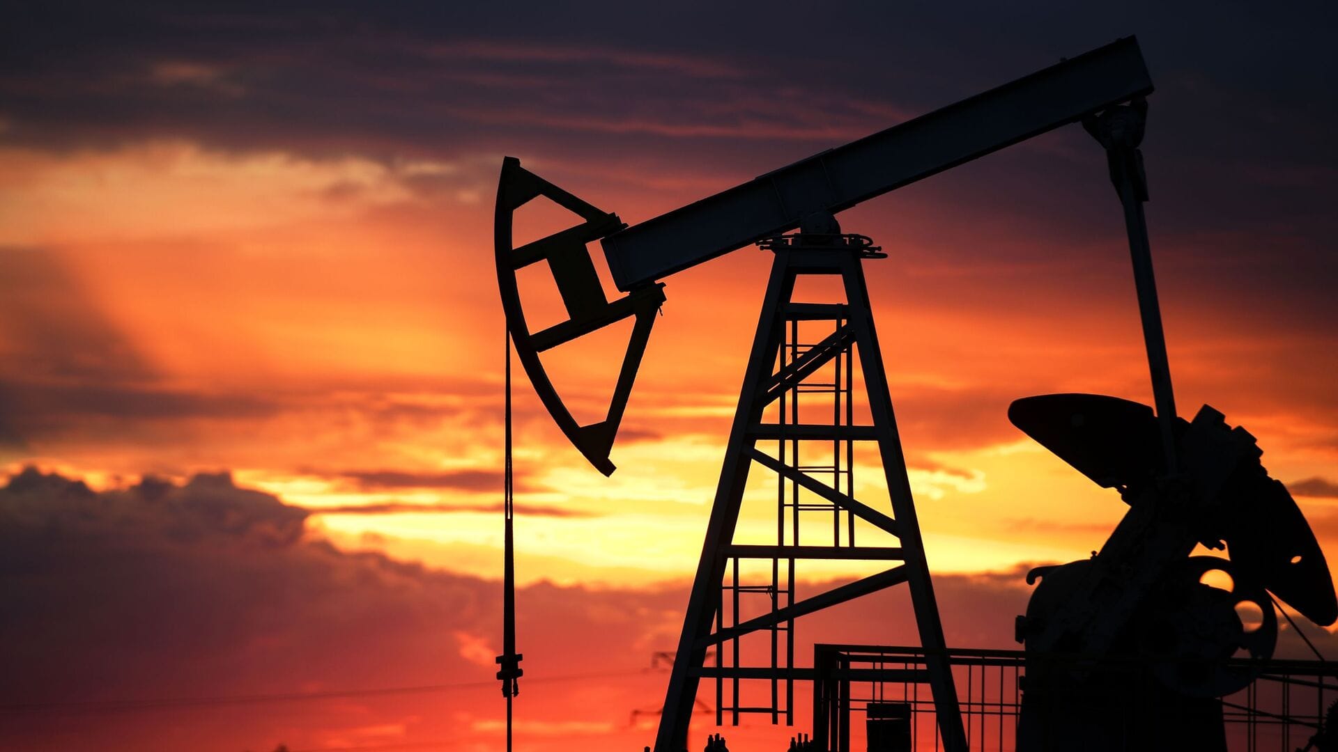 Евросоюз согласовал потолок цен на российскую нефть