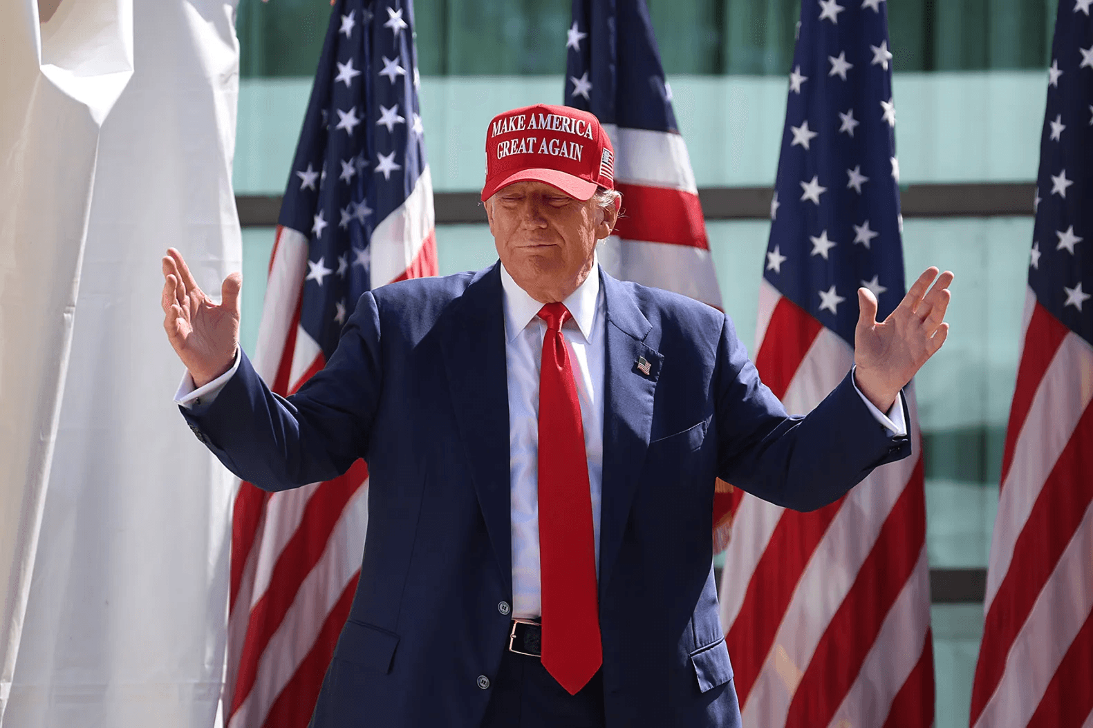 «Большой красивый закон», который поссорил Маска и Трампа, нарастит госдолг и увеличит неравенство — американисты
